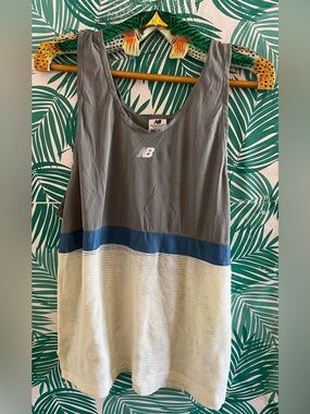 Vintage 1980’s New Balance Grey & White Mesh Tank Top running XL